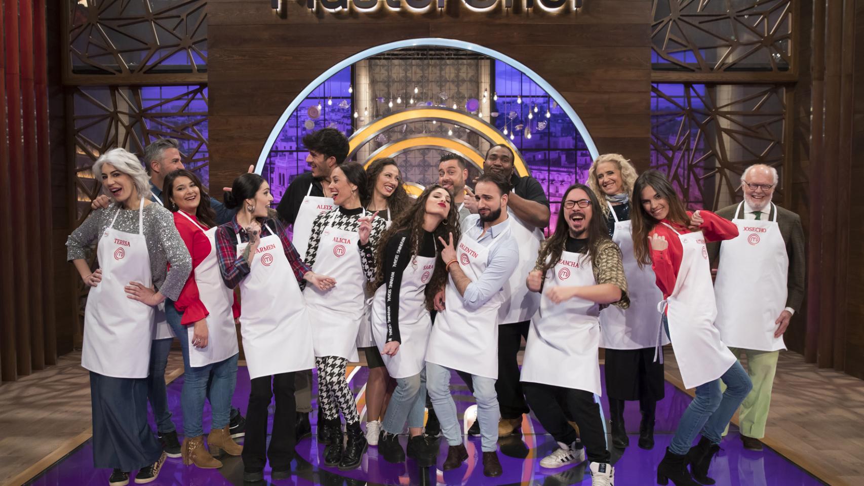 Los quince concursantes de 'MasterChef 7'.