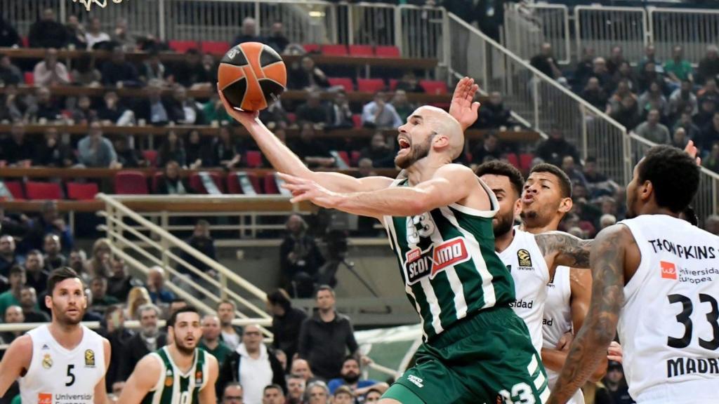 Duelo entre el Panathinaikos y el Real Madrid. Foto: Twitter. (@paobcgr)