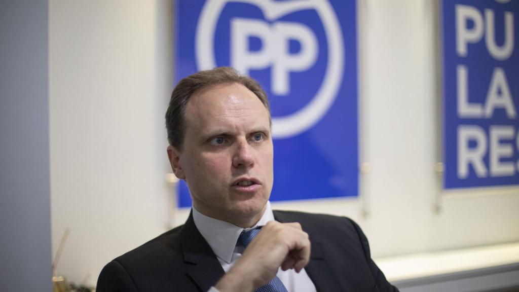 Daniel Lacalle, número 4 del PP por Madrid, durante la entrevista con EL ESPAÑOL.