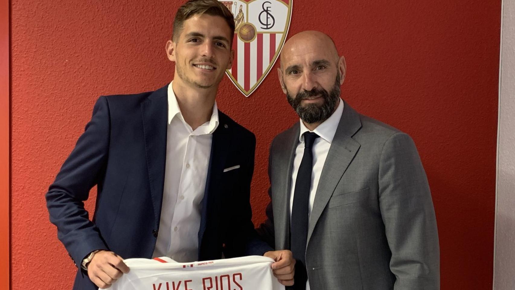 Monchi y Kike Ríos. Foto: Twitter (@CanteraSFC)