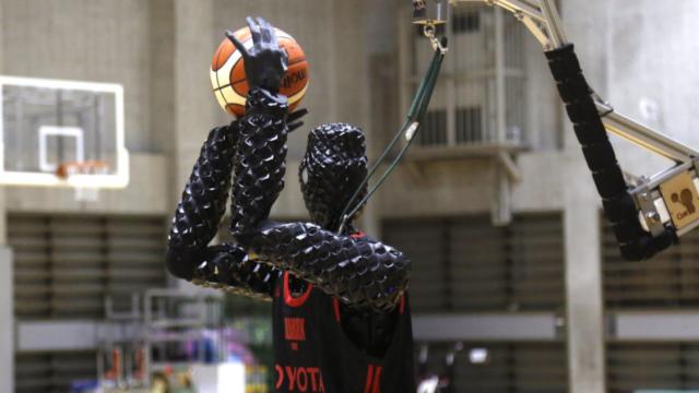 robot baloncesto 1