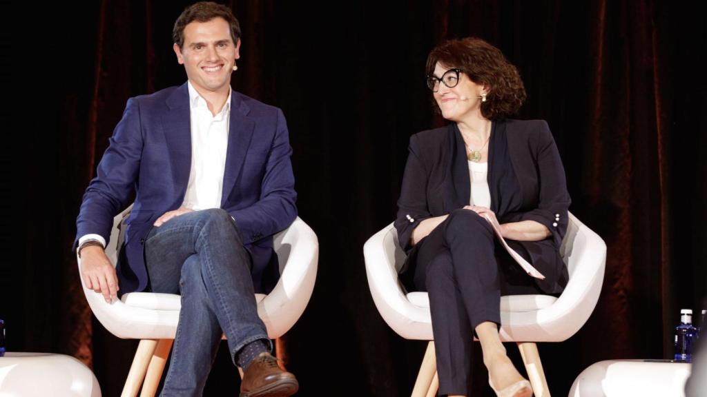 Soraya Rodríguez, junto a Albert Rivera, este martes en Madrid.