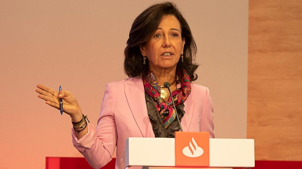 Ana Botín, presidenta del Banco Santander, durante la presentación con los inversores en Londres.