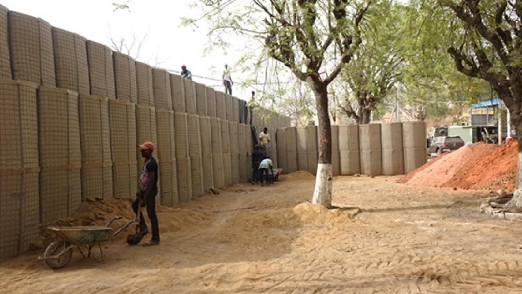 Obras de acondicionamiento en la base de Koulikoro.