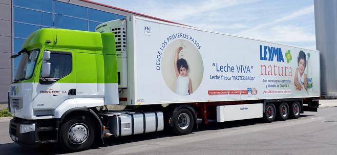 Uno de los camiones del grupo para el transporte de leche fresca pasteurizada  (Grupo Leche Río)