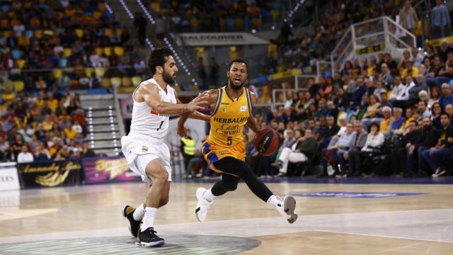 Facundo Campazzo ante el Herbalife Gran Canaria