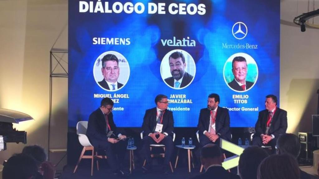 Los CEO de Siemens, Velatia y Mercedes Benz en España.