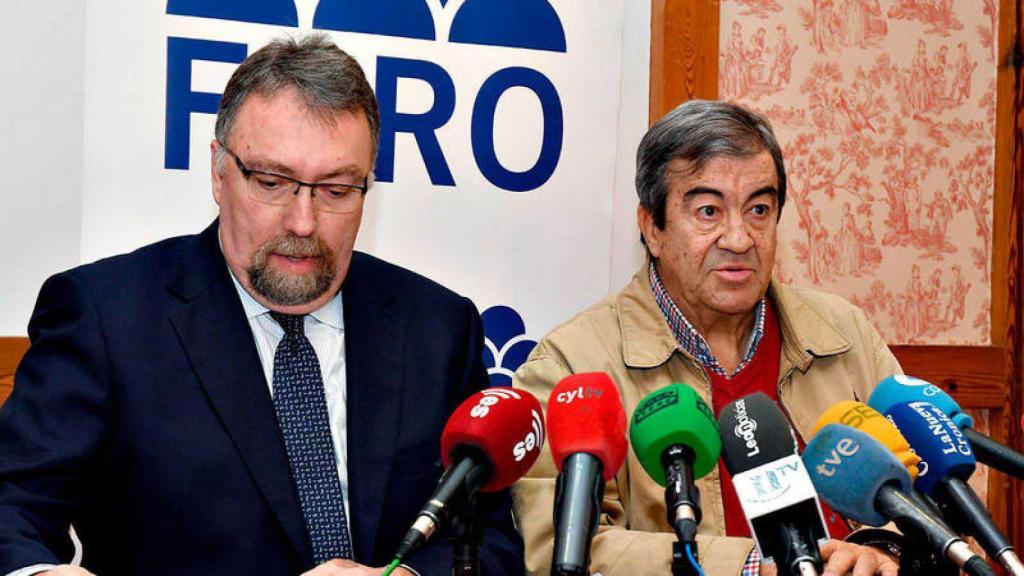 Isidro Martínez Oblanca y Francisco Álvarez-Cascos, de Foro Asturias.