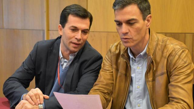 Gonzalo Caballero y Pedro Sánchez, en una foto de archivo.