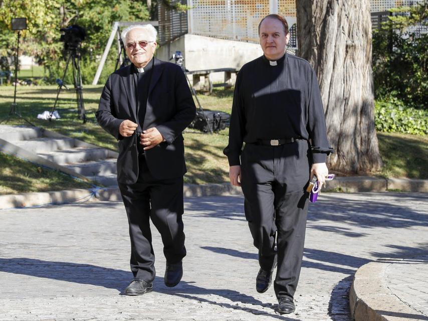 El Padre Apeles en el último adiós a Montserrat Caballé.