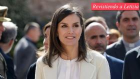 La reina Letizia ha acudido a Burgos este jueves con un conjunto sobrio.