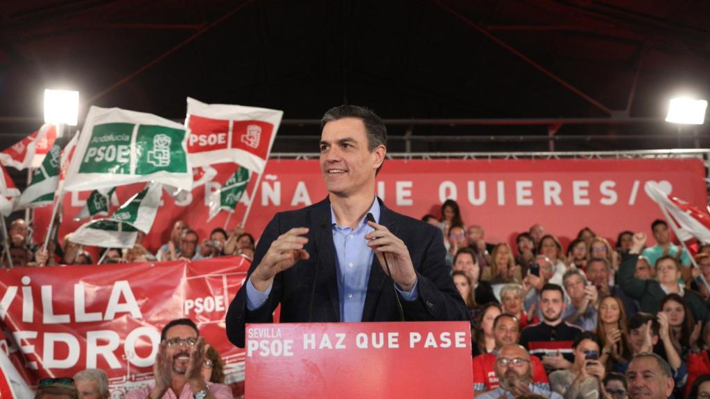 Pedro Sánchez, en un mitin en Dos Hermanas este jueves.