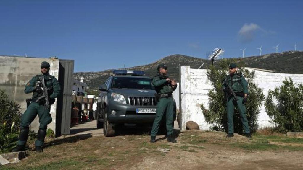 En la última fase de la 'operación Green', llevada a cabo por la Guardia Civil esta misma semana, se detuvo a diez personas relacionadas con el tráfico de hachís. Dos de los arrestados eran guardias civiles corruptos.