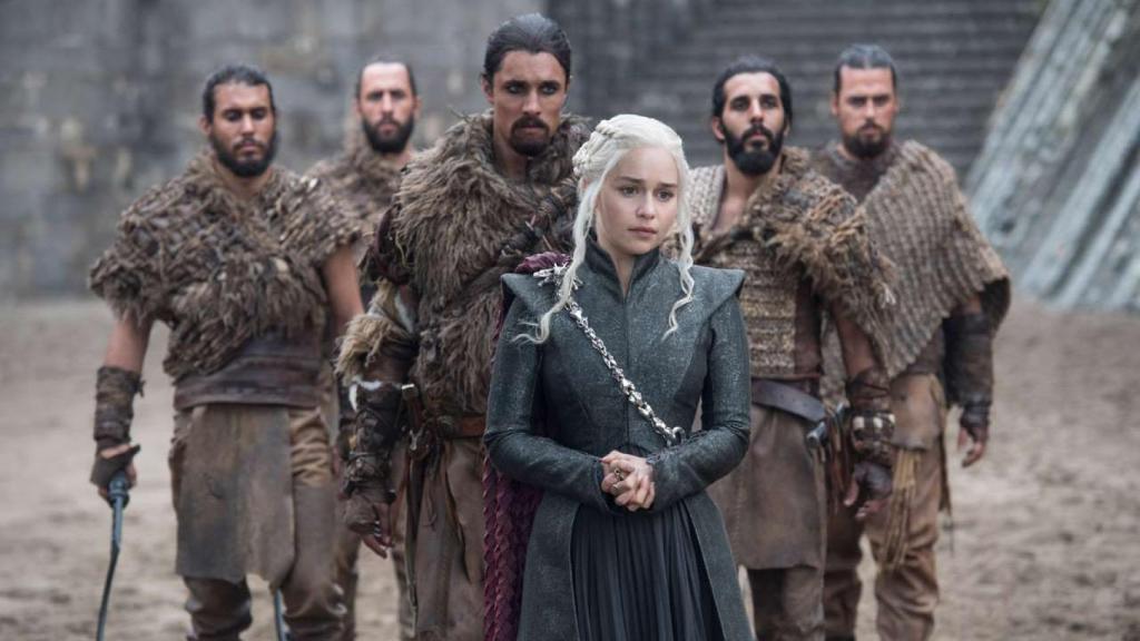 Daenerys y los Dothraki.