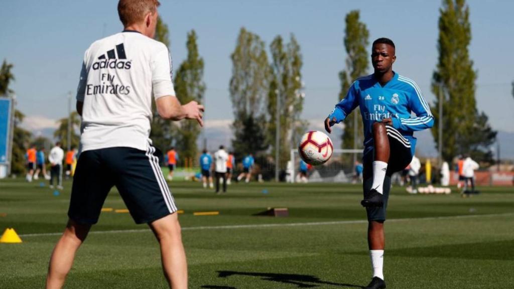 Vinicius se entrena en solitario. Foto: Realmadrid.com