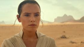 La actiz Daisy Ridley en el nuevo trailer de 'Star Wars'