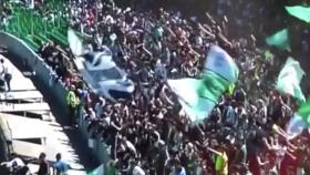 Los ultras del Betis y sus cánticos contra Caparrós