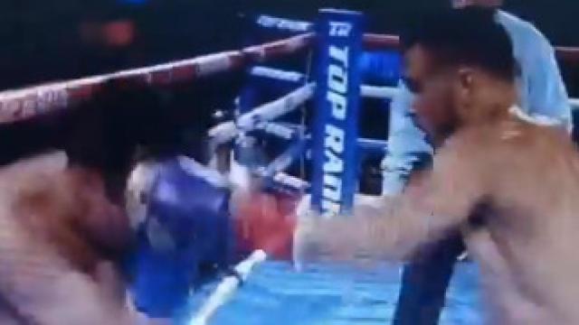 Derechazo de Lomachenko a Crolla