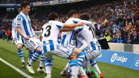 Los jugadores de la Real Sociedad celebran el gol de Juanmi. Foto: Twitter (@RealSociedad)
