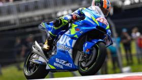 Álex Rins traza un viraje, durante la carrera del GP de Las Américas en el COTA de Austin.