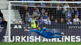 Keylor Navas superado por un disparo de Jonathan Silva