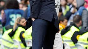 Zidane e Isco se saludan