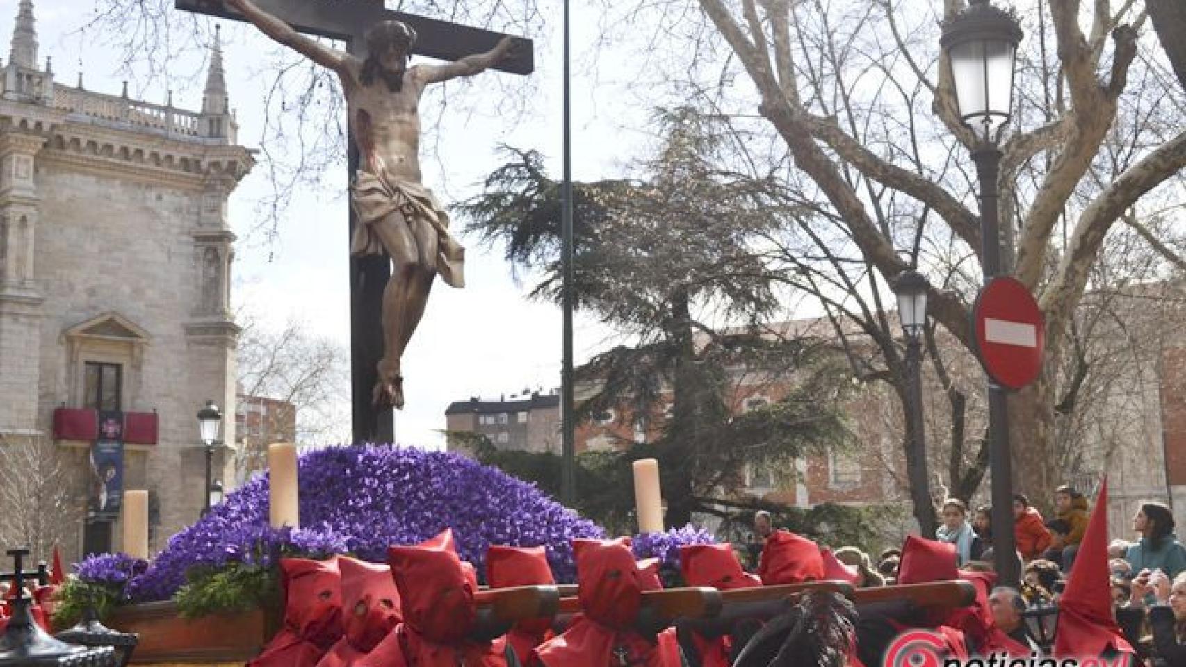 Valladolid-Semana-santa-cristo-de-la-luz-2018-039