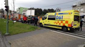 Dos heridos leves en un accidente en la avenida de Finisterre