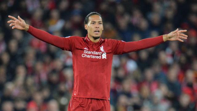 Van Dijk, durante un momento del partido