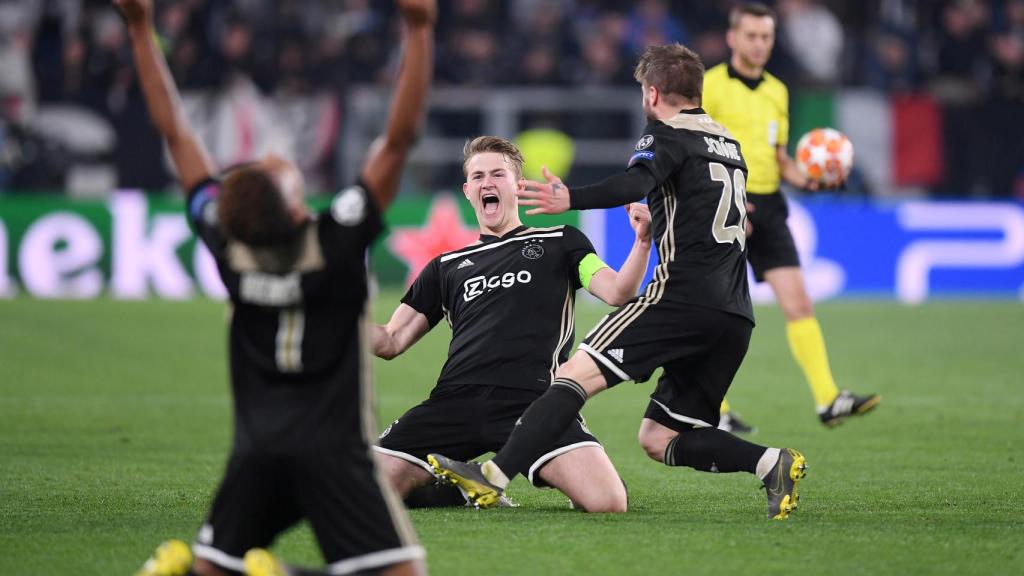 De Ligt celebra el pase a semifinales de Champions.