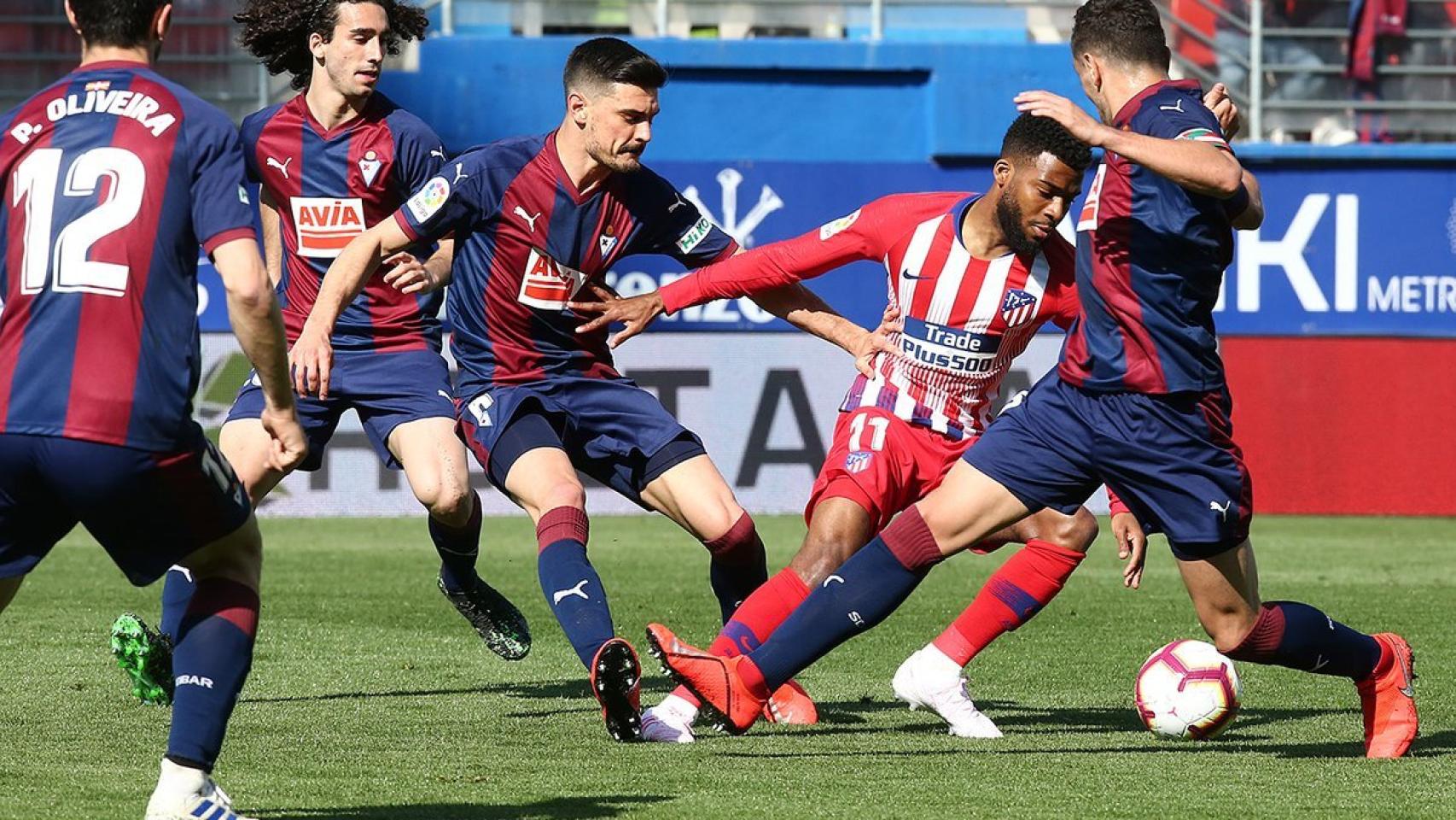 Lemar, en un momento del partido. Foto: Twitter (@Atleti)