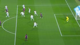 Indignación en la Real Sociedad por no anular el gol de Jordi Alba por fuera de juego