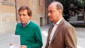 El concejal Martínez Vidal junto al candidato popular al Ayuntamiento, Martínez Almeida