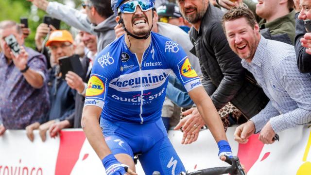 Julian Alaphilippe tras conquistar la 83 edición de la Flecha Valona