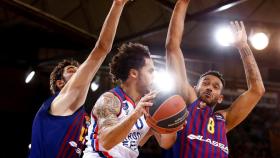 Larkin ante el Barcelona Lassa en Euroliga