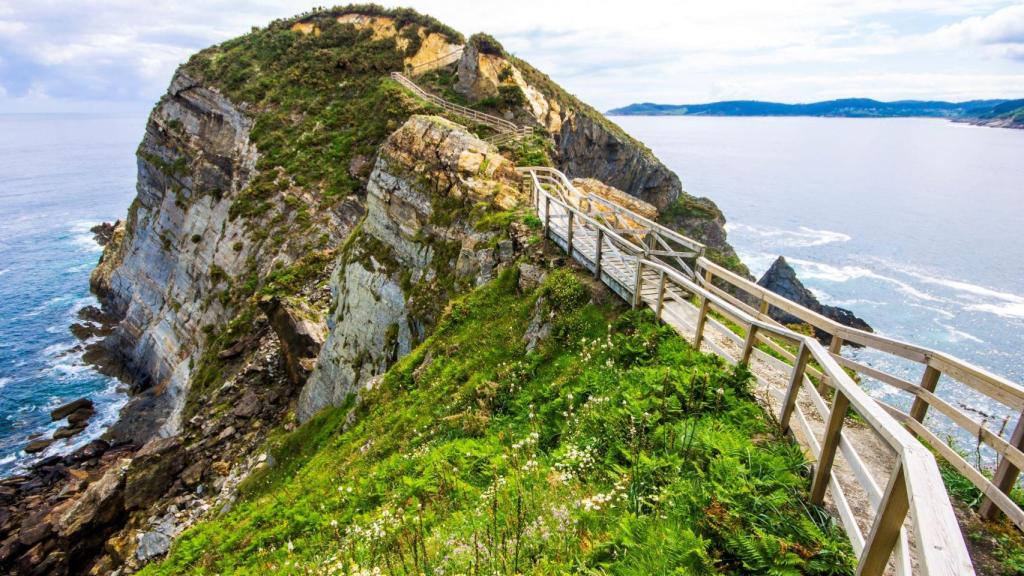 Fuciño do Porco ofrece unas vistas magníficas de la costa norte de Galicia.