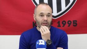 Iniesta en rueda de prensa.