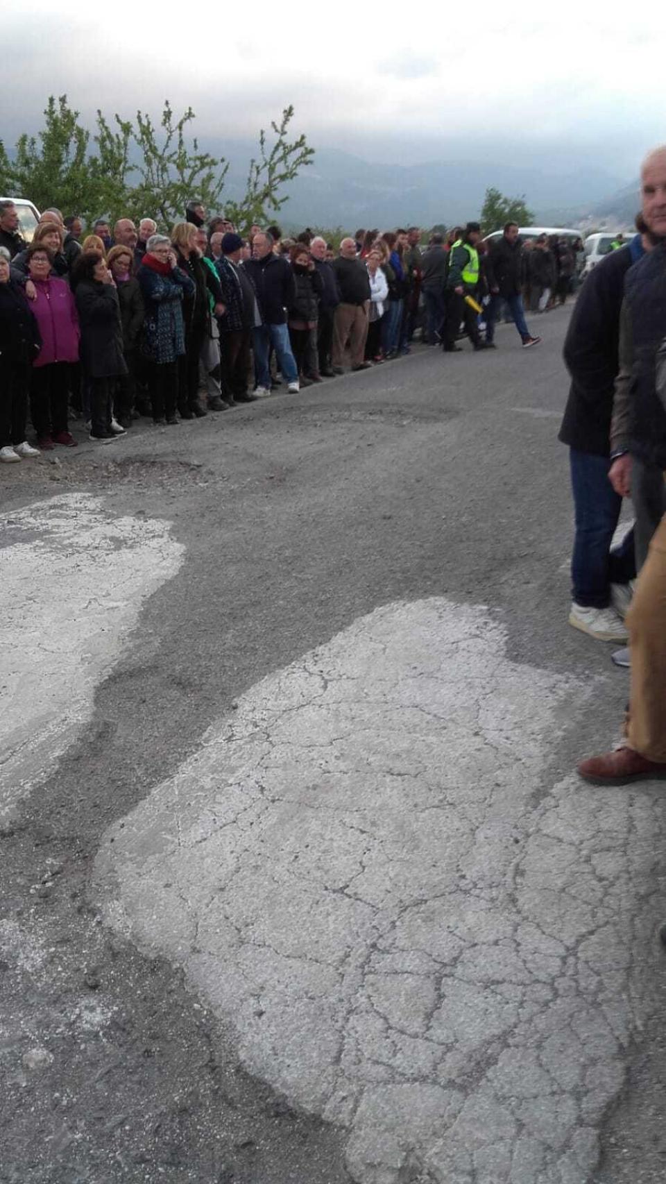 Protestas de los vecinos de Benizar por el estado del Camino Rural de Socovos.