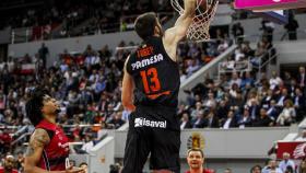 Tobey anota ante el Tecnyconta Zaragoza. Foto: Twitter (@valenciabasket)