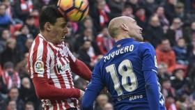 Aduriz y Toquero durante el partido.