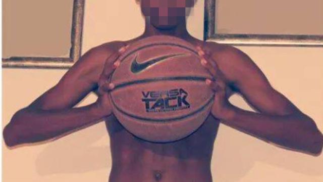 Tegue tenía 17 años y destacaba en baloncesto