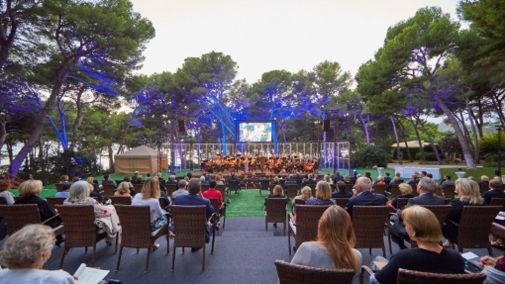 Image: Maria Joao Pires y Gustavo Dudamel, platos fuertes del Formentor Sunset Classics