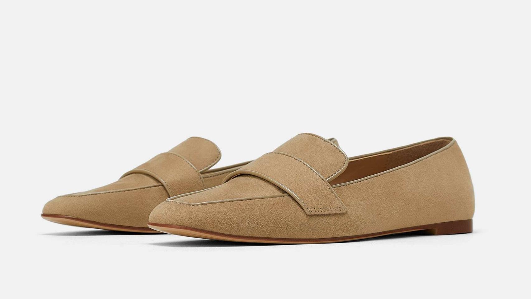 Los mocasines de Zara que están a punto de agotarse, en color marrón topo.