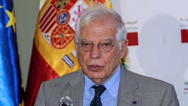 El ministro español de Asuntos Exteriores en funciones, Josep Borrell, en su visita a Beirut.