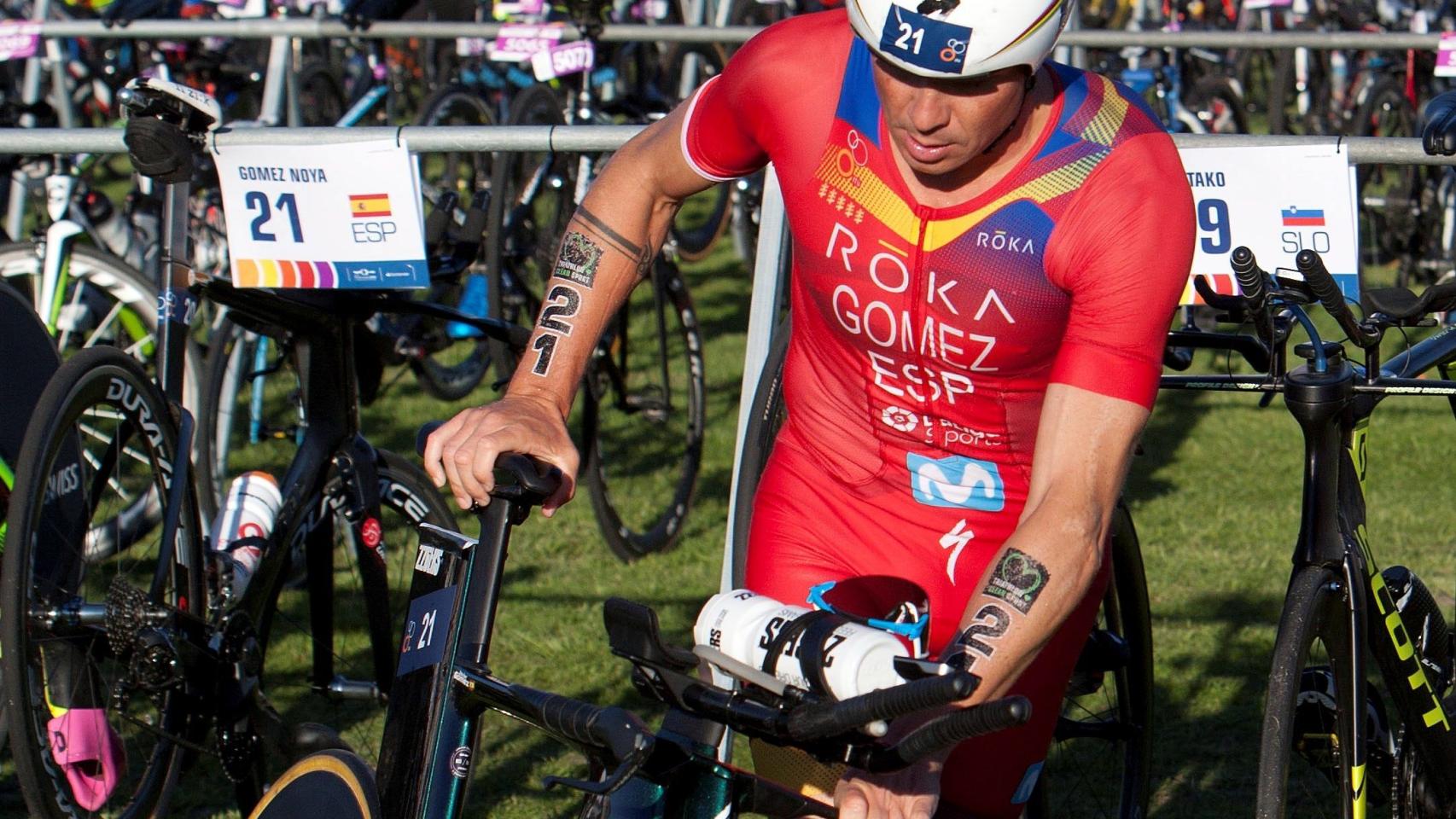 Gómez Noya, campeón del mundo de triatlón de larga distancia