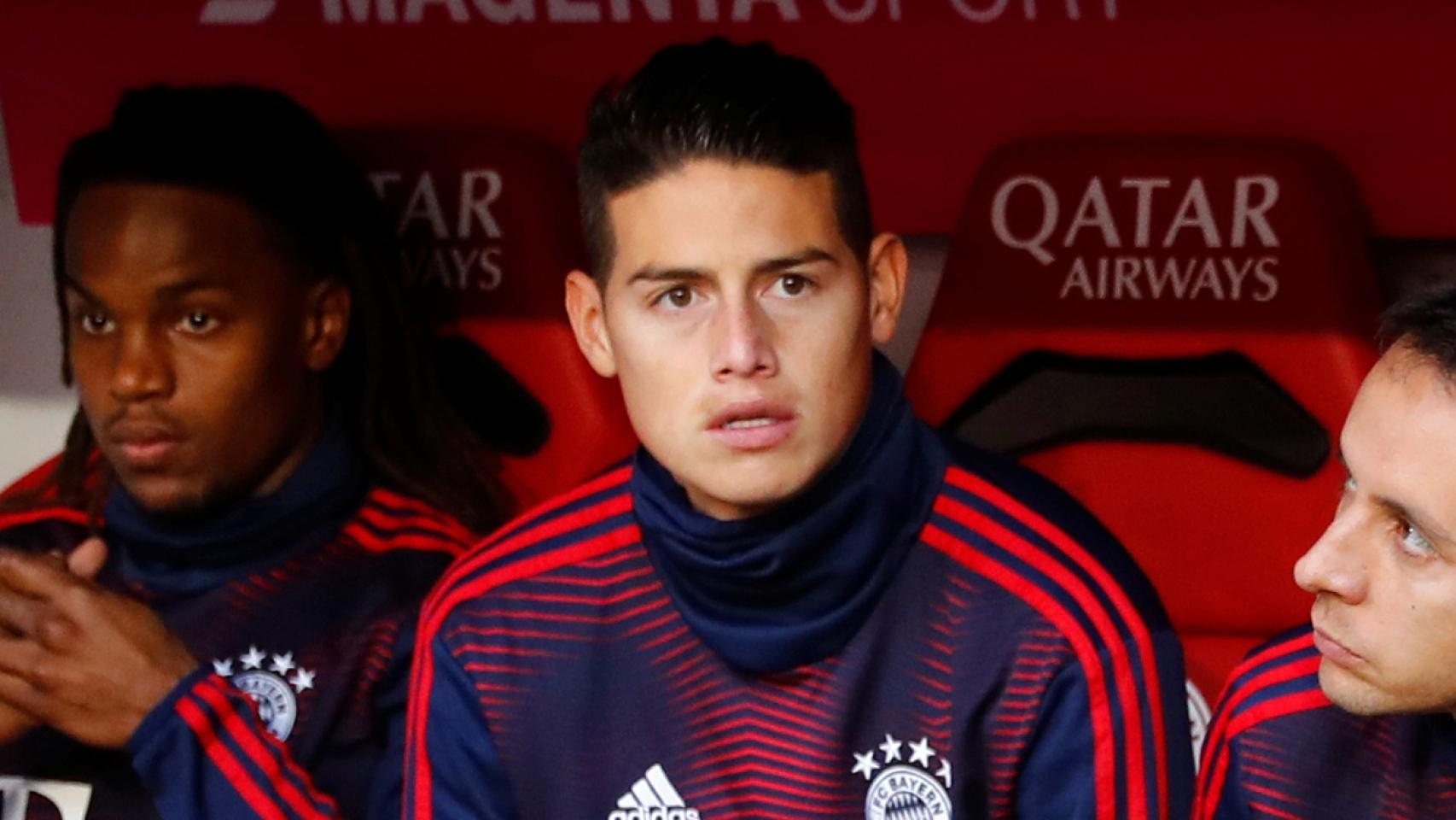 James Rodríguez en el banquillo del Bayern Múnich