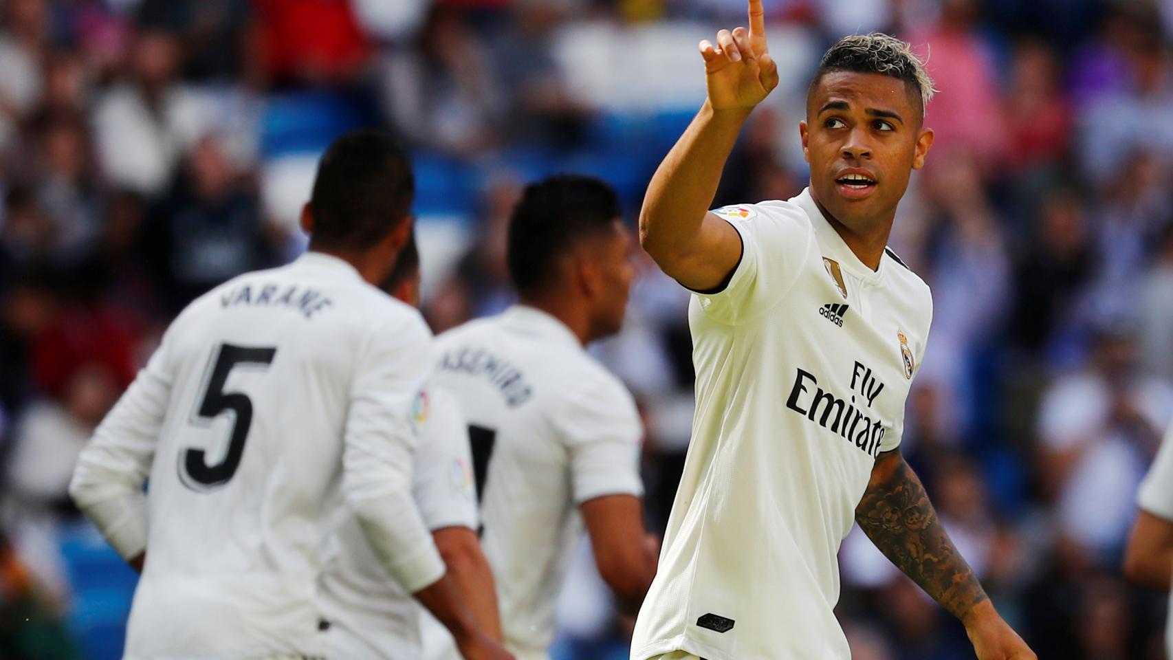 Mariano Díaz celebra el tercer gol del Real Madrid ante el Villarreal