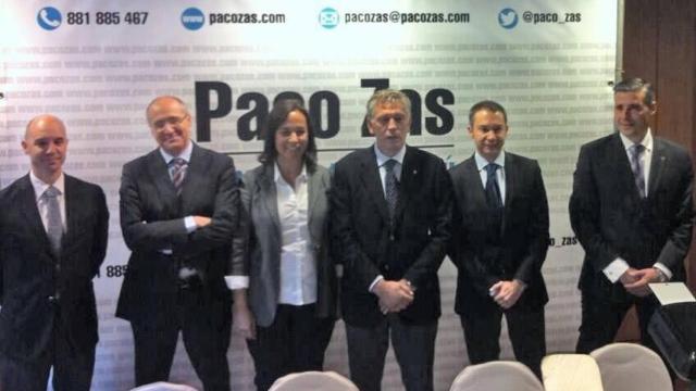Paco Zas junto a su equipo de la candidatura de 2013