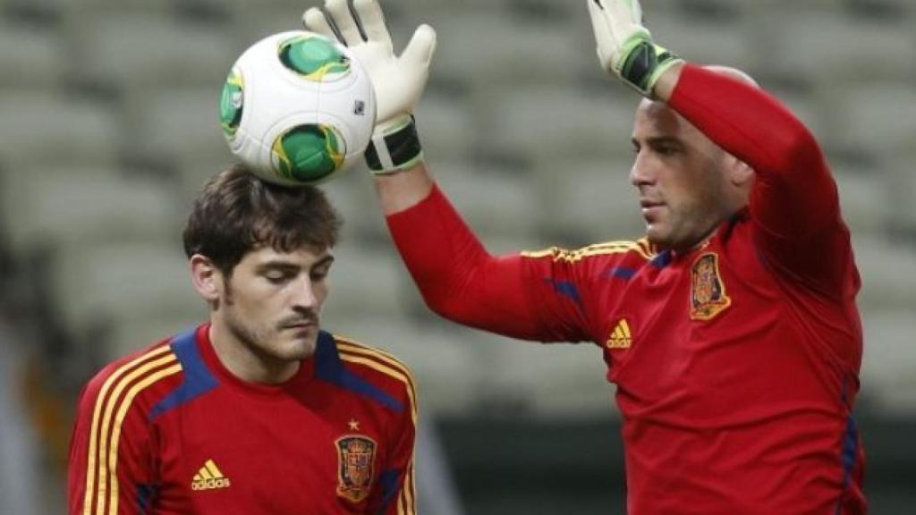 Casillas y Reina en un entrenamiento con la selección