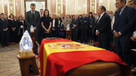 Los Reyes, en la capilla ardiente de Alfredo Pérez Rubalcaba en el Congreso de los Diputados.